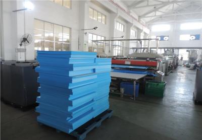 中国 天候抵抗力があるPPはプラスチック シート、着色された波形のプラスチック シートを波形を付けた 販売のため