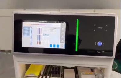 China Instrumento de análise Elisa totalmente automático leve, peso 50 kg, com ecrã LCD à venda