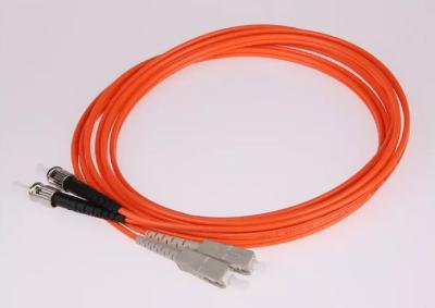 Chine La personnalisation FTTH duplexent la corde de correction optique à plusieurs modes de fonctionnement de fibre d'OM3 3.0mm à vendre