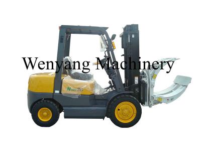 China 3T Diesel Powered Forklift With Paper Roll Clamp Specailly For Paper Manufacturer for sale