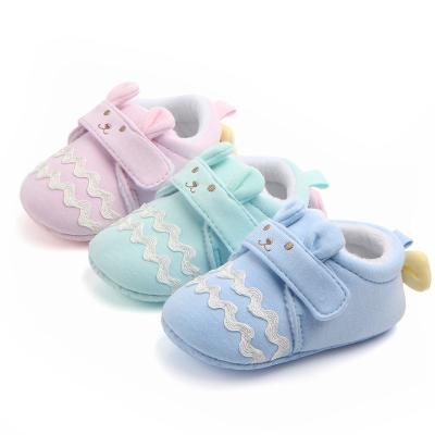 China 2019 winter autumn soft cotton cute animal Outdoor prewalker infant baby crib shoes for sale