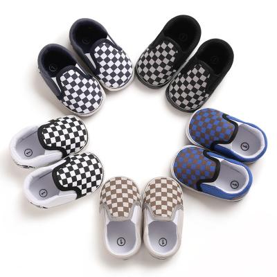 China Hot sale Canvas Checkered breathable 0-2 years slip on infant baby boy shoes for sale