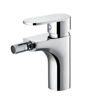 China Elegant Single Handle Bidet Faucet With 360° Swivel Nozzle Wear Resistance for sale
