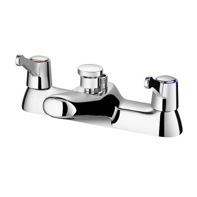 China Scratch Proof Polished Double Handle Bathtub Faucet Centerset Lavatory Faucet for sale