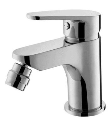 China Deck Mounted Single Lever Bidet Faucet 135mm High Single Handle Basin Mixer for sale