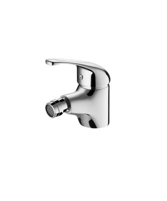 China Copper Body Bidet Faucet Rotatable Cold Heat Electrified Silver for sale
