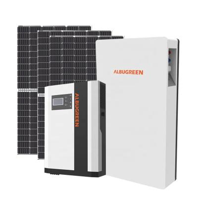 中国 Energy Saving Solar Inverter 48V 5KW Off Grid Power Inverter with Built-in Controller Solar Inverter Charger for Residential Use 販売のため