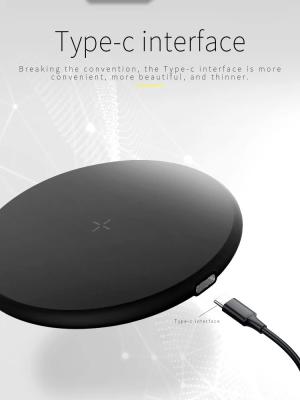 China Hot portable Mobile wireless fast charger Universal Black/White 10W Wireless Charging Base for sale