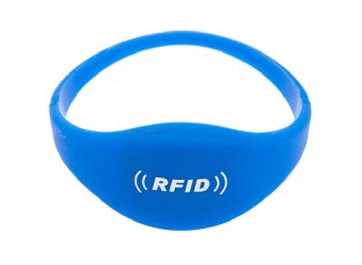 China Fitness Waterproof Silicone 13.56MHz NFC RFID Bracelet for sale