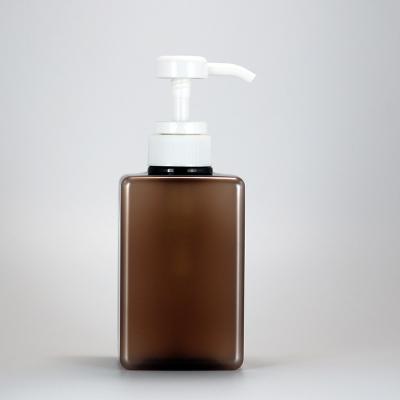 China recipientes reutilizables del champú del viaje de 13.4oz 400ml Amber Plastic Shampoo Pump Bottles para la ducha en venta