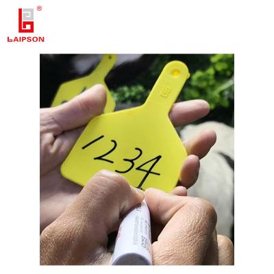 China La escritura animal del rotulador de etiqueta de oído del equipo del ganado numera letras en etiquetas de los bóvidos del cerdo en venta