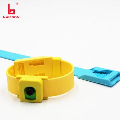 China Yellow 134.2KHz RFID PLASTIC Cattle Leg Band Temperature Resistance FOR COWS ISO9001 for sale