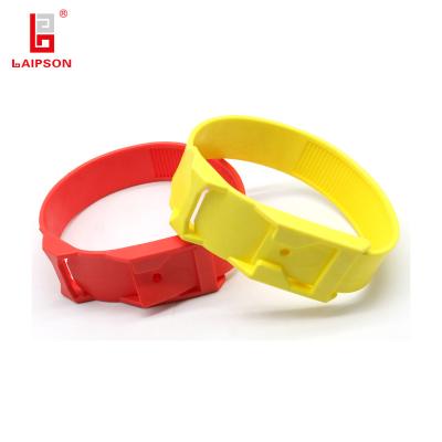 China 375x40mm TPU Animal Identification Cattle Leg Band For Farm for sale