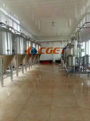 China 5000L Large Scale Beer Brewing Equipment Vertical Type Polished Surface for sale