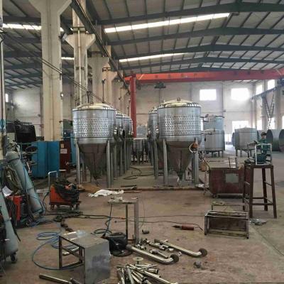 China Equipamento de aço inoxidável automático da fermentação da cerveja para a cerveja, bebida à venda