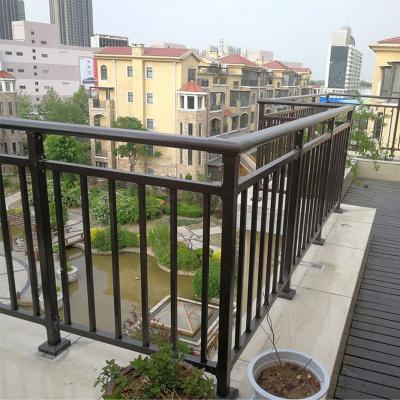 China OEM de acero inoxidable de las verjas de la barandilla del balcón decorativo casero en venta