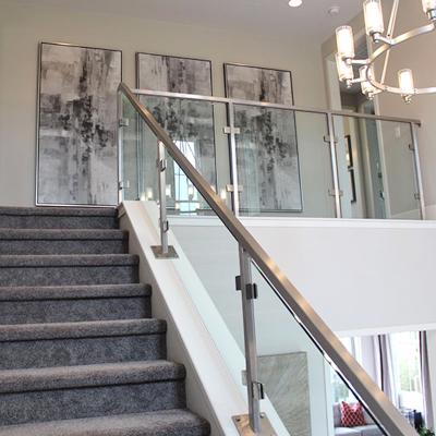 China Outdoor Stairs 304 316 Stainless Steel Handrail Glass Railing for sale