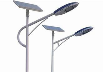 China Sensor de movimiento al aire libre llevado solar de la luz de calle Ip66 50w 100w 300w en venta