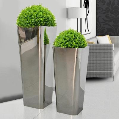 China Customizable Shape Stainless Steel Flowerpot Rust Resistance for sale