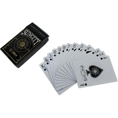 Китай Изготовленная на заказ печатая палуба игральных карт черных и золота сделанных в Китае продается
