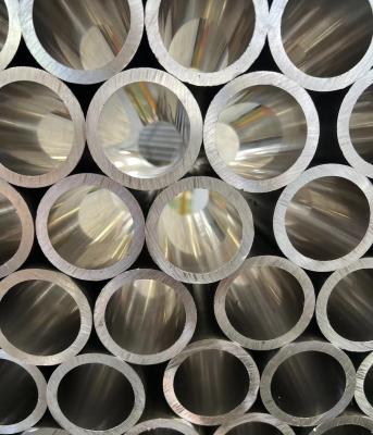 China Fabricantes de tubos de cilindros hidráulicos Tubo de acero afilado de superficie lisa en venta