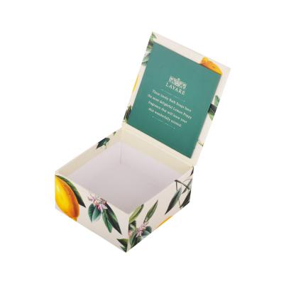 Chine Forme magnétique de empaquetage de rectangle de boîte de papier de savon d'estampillage d'or à vendre