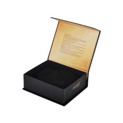중국 박스, 자기를 띤 선물 카드보드 박스를 싸는 검은 책 모양 종이 판매용