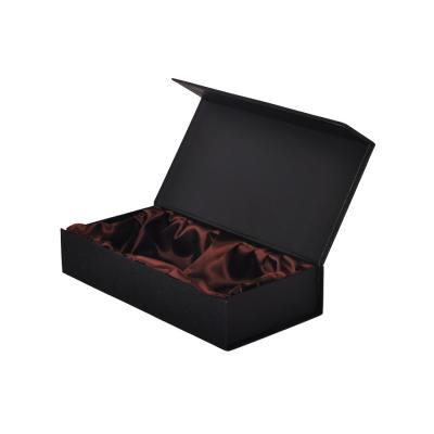 Cina Cartone spesso 2mm nero bianco Matte Lamination Cardboard Wig Box con supporto interno di seta in vendita