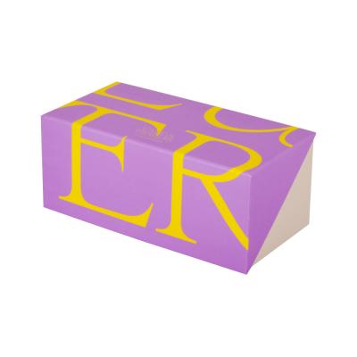China ODM de empaquetado del OEM de Matte Lamination de la caja de la torta de papel amarilla púrpura en venta