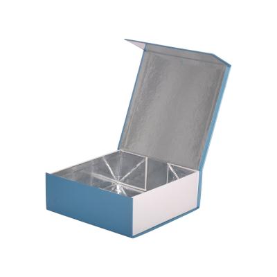 China Magnetic Lid Close Cosmetic Box Packaging Skincare Set Coated Paper Blue for sale