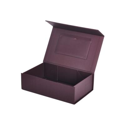 China Medium Perfume Packaging Gift Box Magnetic Foldable With Card Pocket for sale