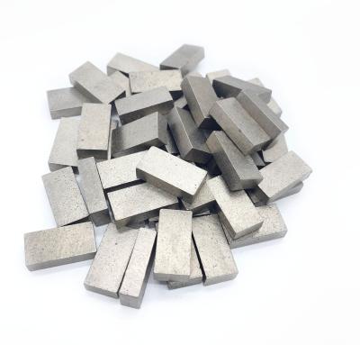 China Herramientas de corte de piedra Segmento de sierra de gangas Consejos de diamantes para materiales de granito y mármol en venta