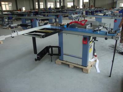 China 3000W Sliding Cutting Equipment Compact Wood Cutter Table Saw Machine for sale
