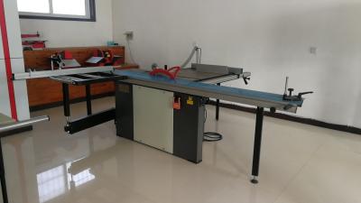 China O painel elétrico de madeira resistente da tabela da máquina de pressão 220V viu à venda