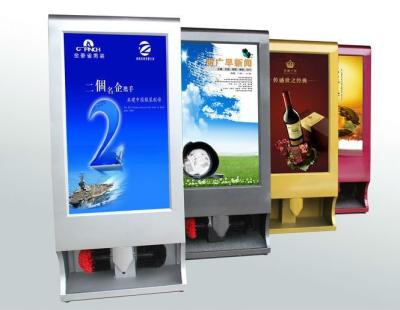 Chine machine de polissage de chaussures debout au sol avec écran publicitaire numérique LCD de 32 pouces à vendre