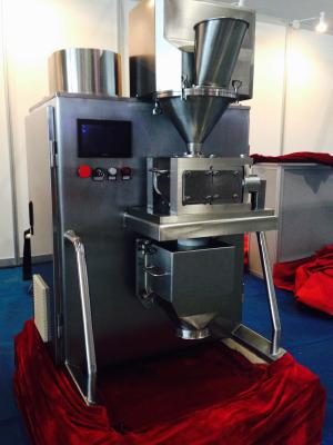 China Double - supported vertical feeding experiment dry granulator for sale