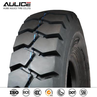China Off Road 16Ply 8.25-16 Rubber Solid Forklift Tires / Forklift Solid Tyres for sale