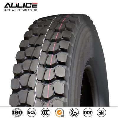 China Excellent Wear Resistance 10r20 Truck Tires / Mixed Pavement All Season Tires for sale