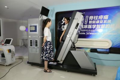 Chine Dispositif spinal de décompression de bout droit de machine arrière intelligente de décompression à vendre