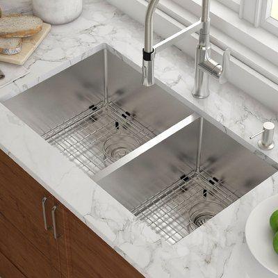 China Square Single Bowl Undermount Stainless Steel Kitchen Sink Easy Cleaning for sale