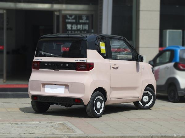 Quality TOP selling 2022 Electric Car Wuling Hongguang Mini EV New Energy Car Electric for sale
