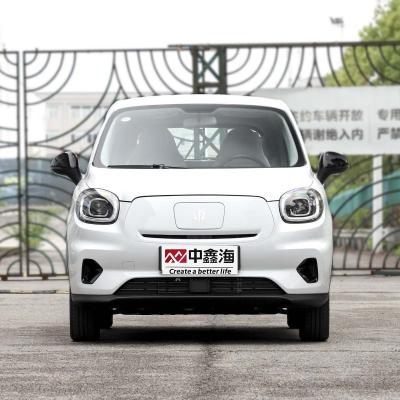 中国 ドア4のシーター 5台の小型EV車白い色信頼できる電池の質 販売のため