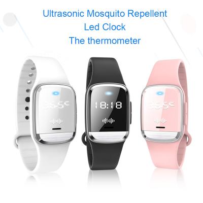 China outdoor portable summerThermometer Function USB Rechargeable Wristbands M20 Mosquito Repellent bracelet for sale