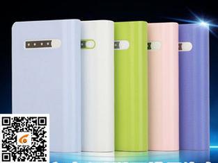 China 12000mAh Lithium peak battery Portable Car Jump Starter Mini size 4 LED Display for sale