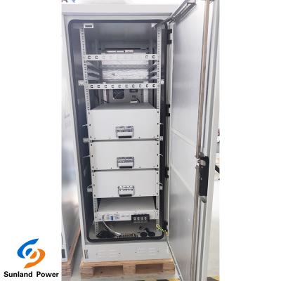 China Bateria comercial do sistema 230.4V 150AH LiFePO4 do armazenamento de energia de 50KWH ESS com refrigerar de ar do armário à venda
