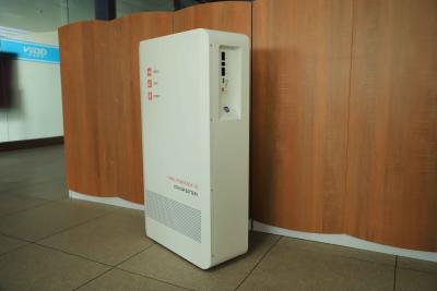 China 10KWH Battery Energy Storage System Wall Power Box Lithium Pack à venda