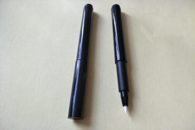 China Bilden Sie den Eyeliner-Bleistift, der das langlebige kundenspezifische Logo verpackt, das ISO druckt zu verkaufen