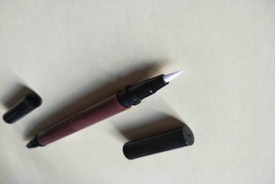 China Empty Cosmetic Black Pencil Eyeliner Pencil Form 143.8 * 11mm SGS Certification for sale