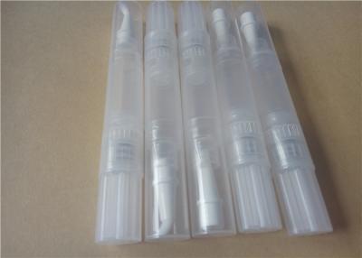 China O lápis duradouro do brilho do bordo que empacota 4ml Waterproof PP com amostra grátis à venda