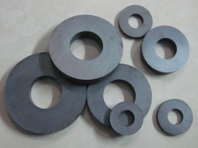 China Round Strong Permanent Ferrite Ring Magnet Speaker Y25 Y30 Y35 Grade for sale